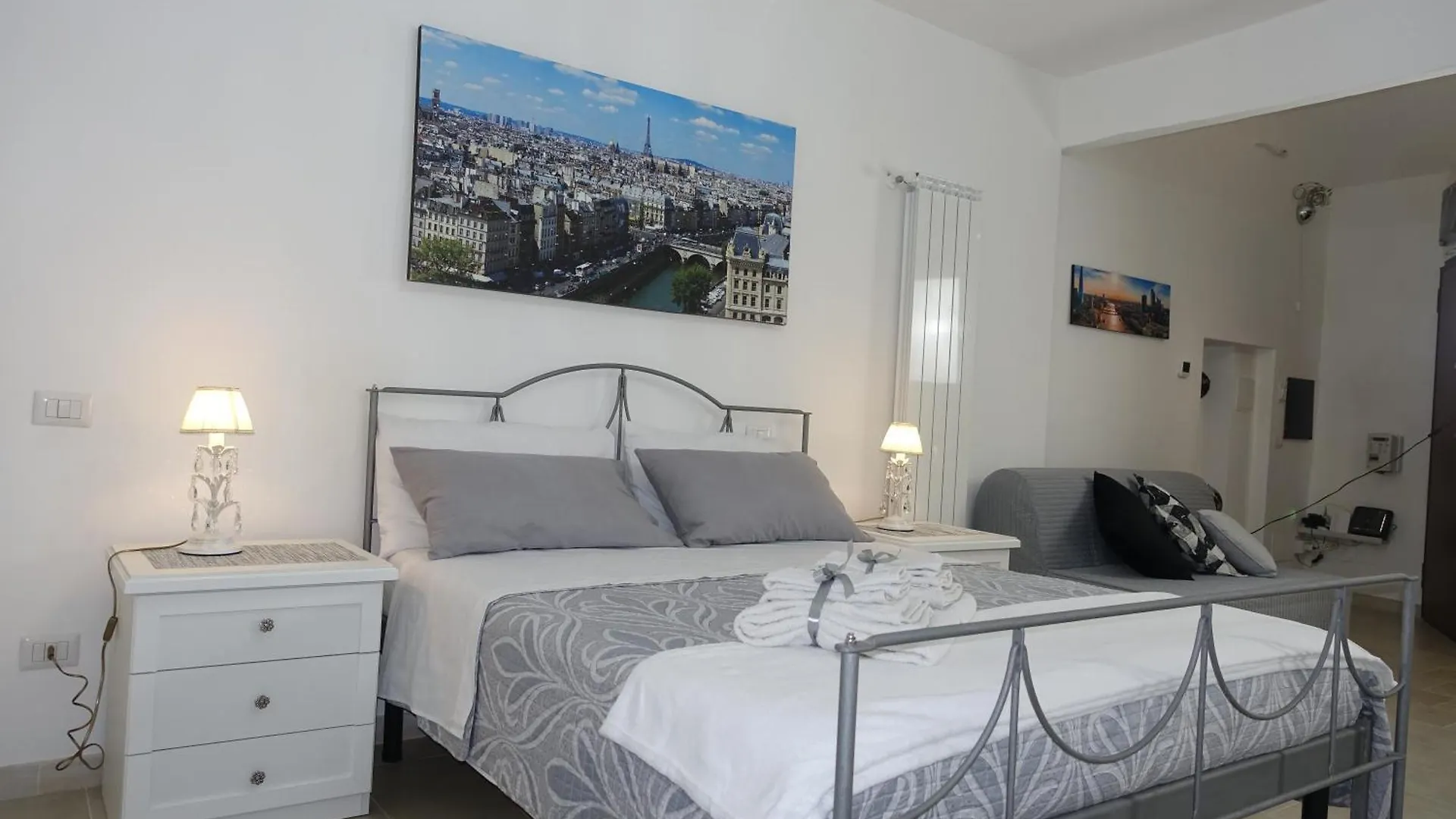 Maison Charlotte Rome 0*,  Italy
