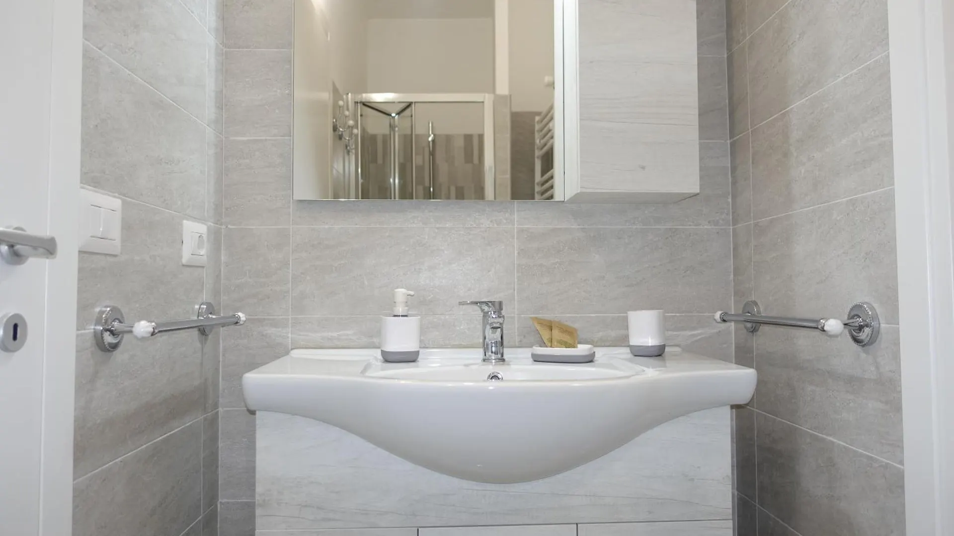 Maison Charlotte Rome Apartment